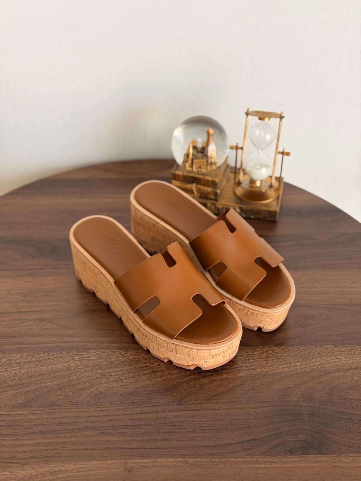 Hermès Eze 30 sandals brown colour