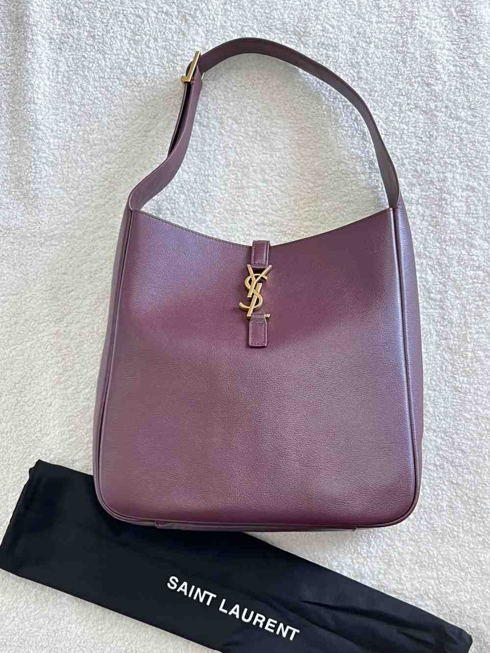 Saint Laurent Le 5 À 7 Supple Leather Shoulder Bag - Image 7