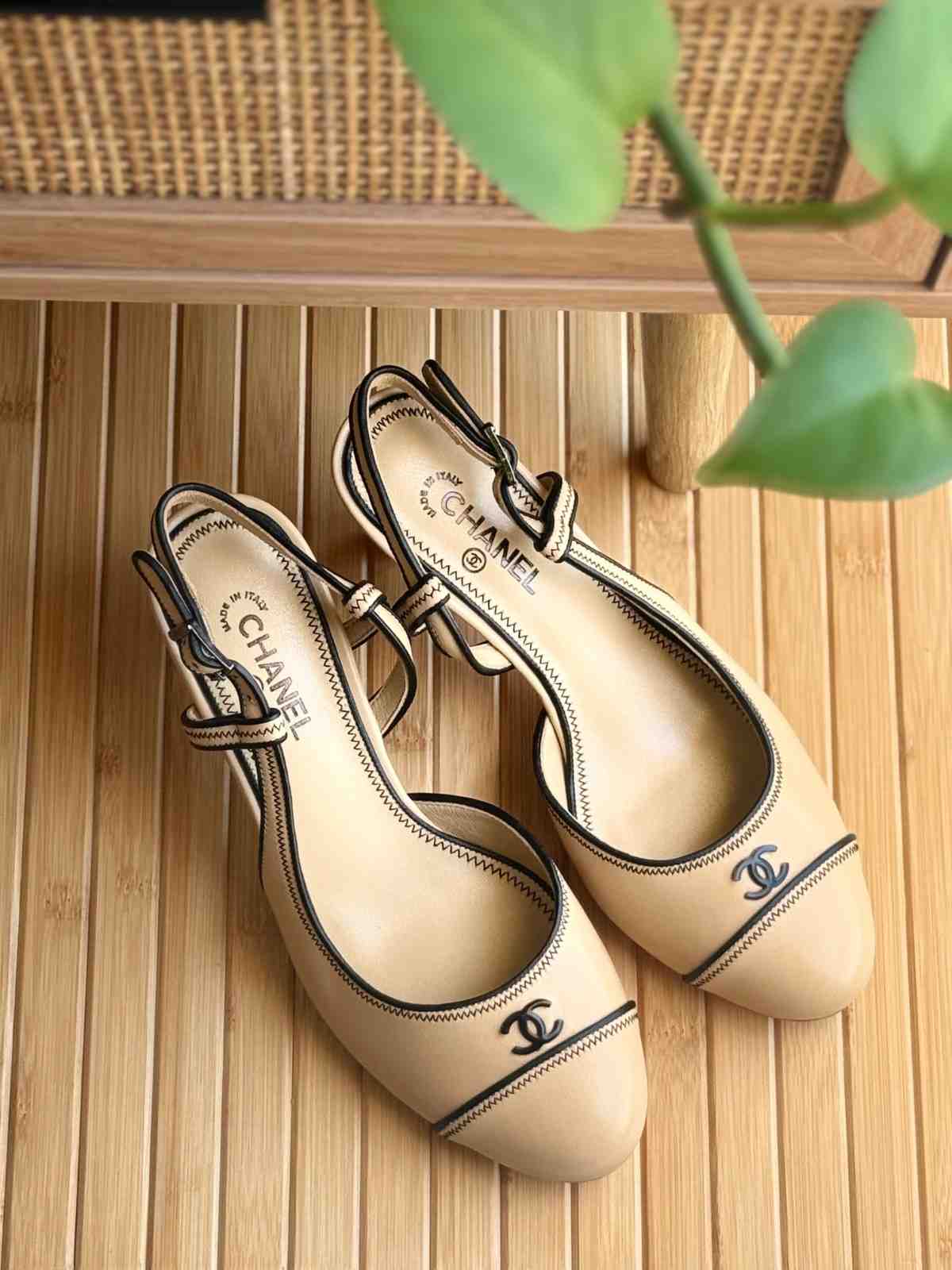 Chanel Slingback Heels Interlocking CC logo - Image 2