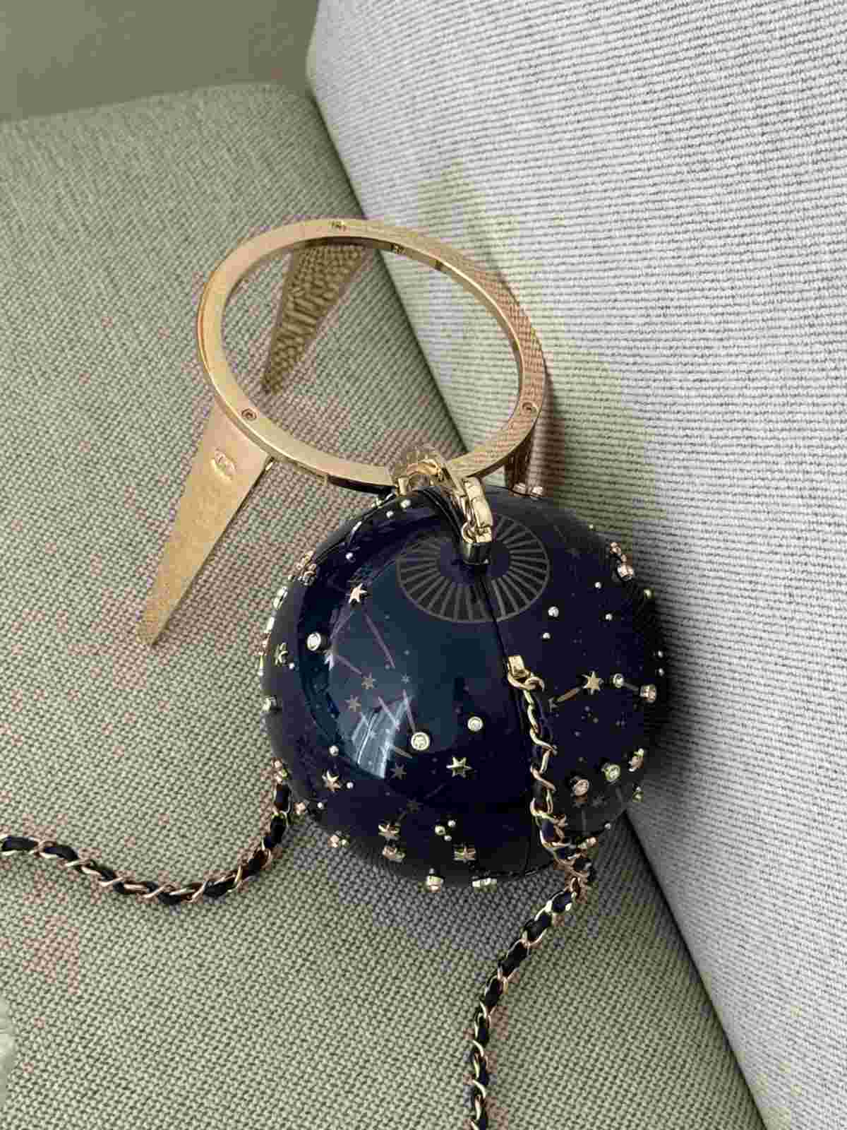 Chanel Constellation Globe Minaudière Spring-Summer 2026 - Image 4