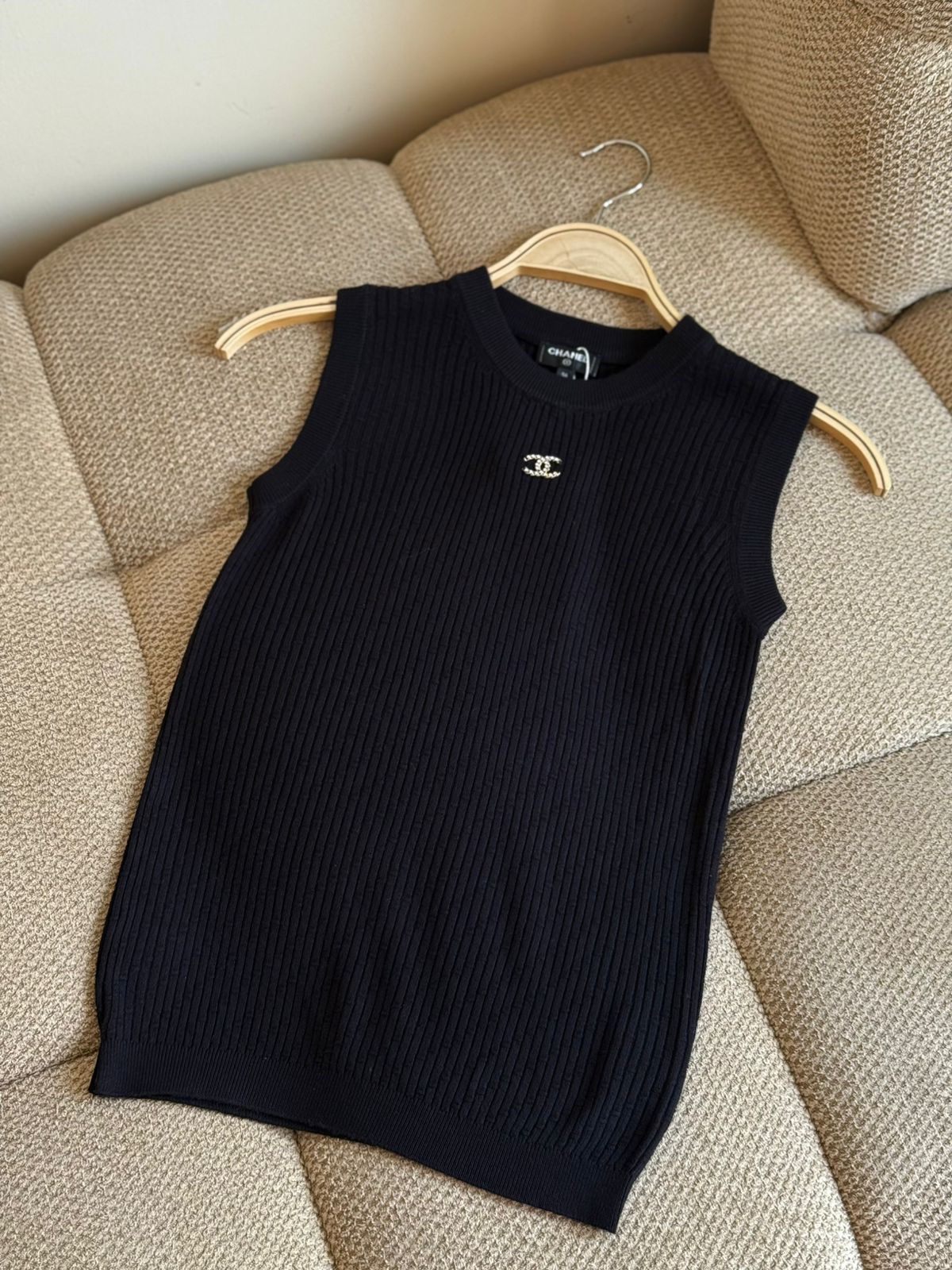 Chanel Knit Tanks CC Logo Embellishment - Image 3