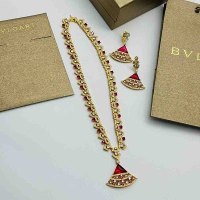BVLGARI Women’s Divas’ Dream Diamond Necklace (2) BVLGARI Women's Divas' Dream Diamond Necklace red