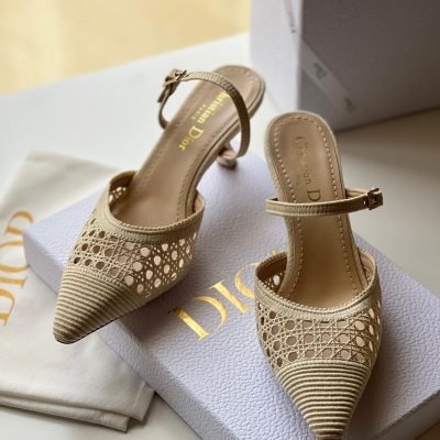 CD4666D7-DC1E-4816-8D6F-C62E6E4637D1