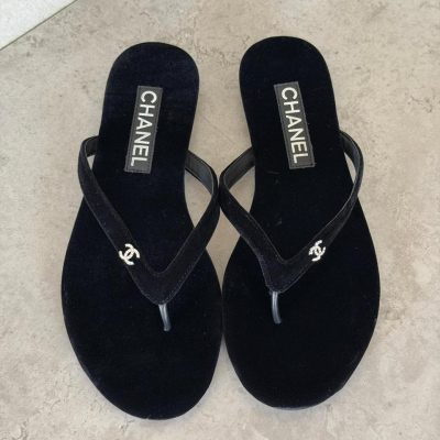 Chanel Black Thong Sandals (2)