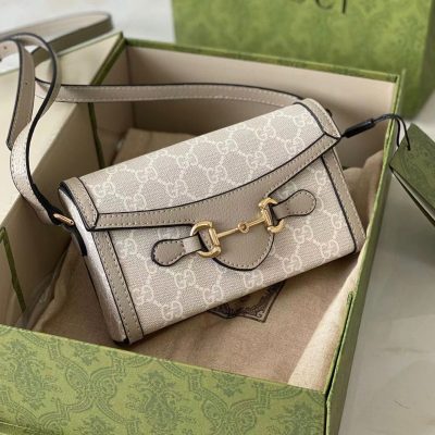 DF0C43A5-7A9D-423F-B2B9-73BDF0AD4ED1 DF0C43A5-7A9D-423F-B2B9-73BDF0AD4ED1