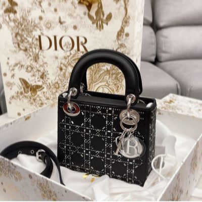 F5080886-28D0-4BE9-82C1-7479BCAC60F0 F5080886-28D0-4BE9-82C1-7479BCAC60F0