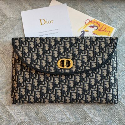 dior 30 montaigne avenue pouch dior 30 montaigne avenue pouch blue