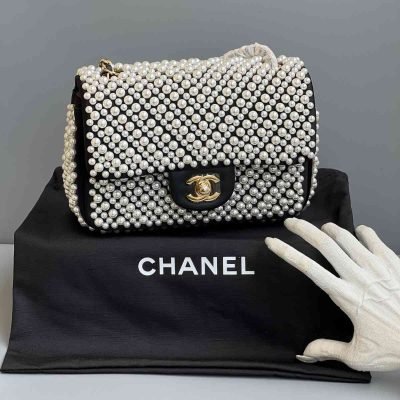 Chanel 19S pearl mini flap black