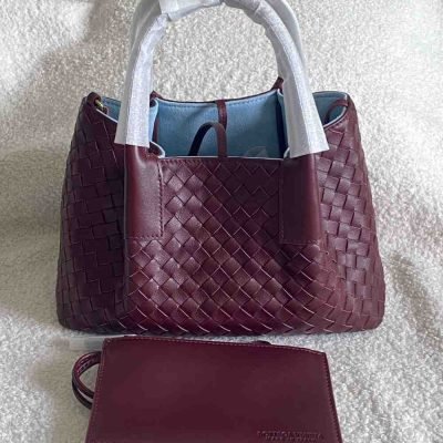 bottega veneta small pinacoteca​ maroon