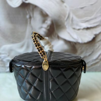 Chanel 23c picnic top handle vanity bag black