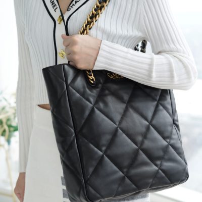 Chanel 19 black tote shopping bag large