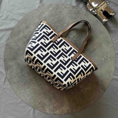 IMG_546 (4) IMG_546 (4)