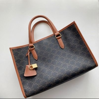 celine horizontal cabas in triomphe canvas