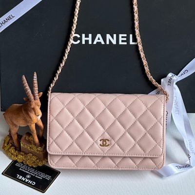 Chanel classic wallet on chain pink