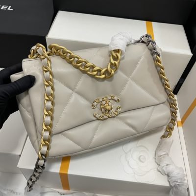 Chanel 19 flap bag beige large