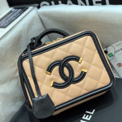 Chanel filigree vanity case beige black