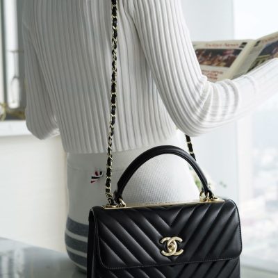 Chanel chevron top handle black medium