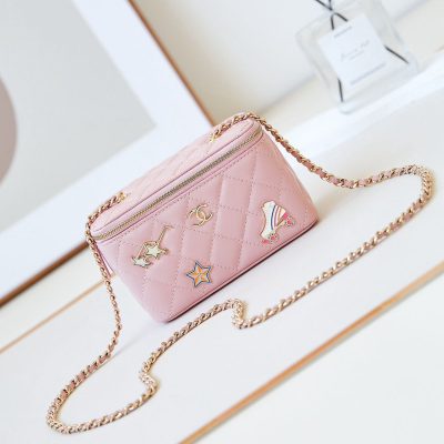 Chanel chain shoulder vanity case pink 17 cm