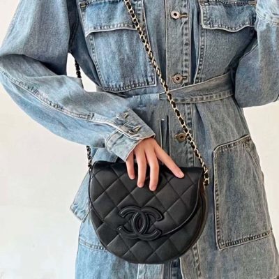 Chanel messenger half moon bag black