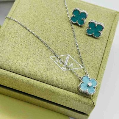 Van Cleef & Arpels Clover earrings and pendant (2) Van Cleef & Arpels Clover earrings and pendant baby blue colour