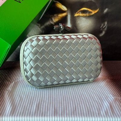 WhatsApp Image 2024-11-25 at 19.06.05_91355820