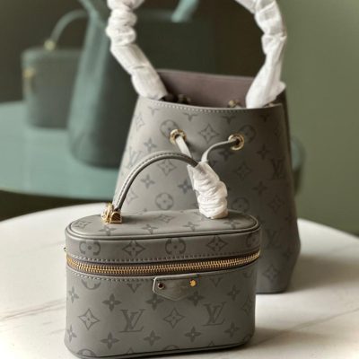 neonoe lv bag And Vanity Chain Pouch neonoe lv bag And Vanity Chain Pouch