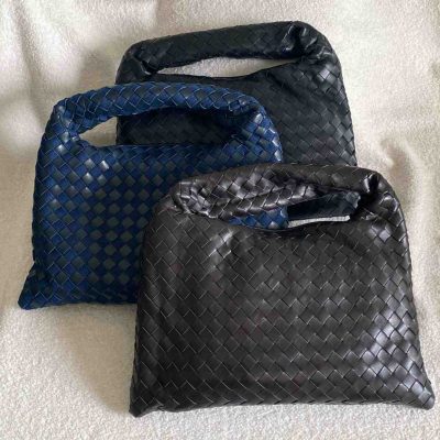 bottega veneta hop bag