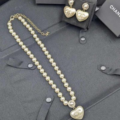 chanel-heart-necklace (1) chanel heart necklace