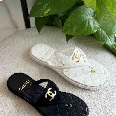 chanel thong sandals