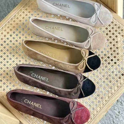 Chanel round toe ballet flats